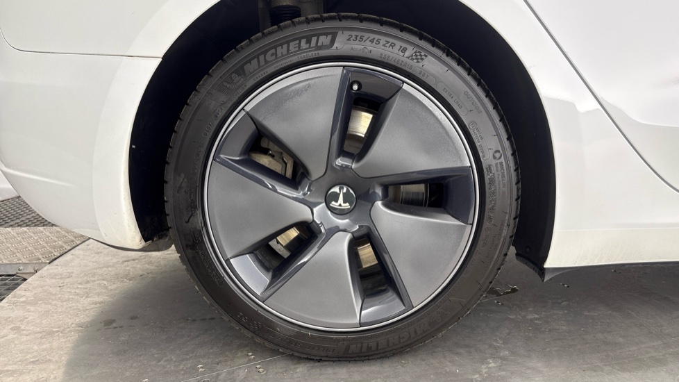 TESLA MODEL 3 SALOON Long Range AWD 4dr Auto