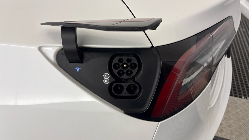 TESLA MODEL 3 SALOON Long Range AWD 4dr Auto