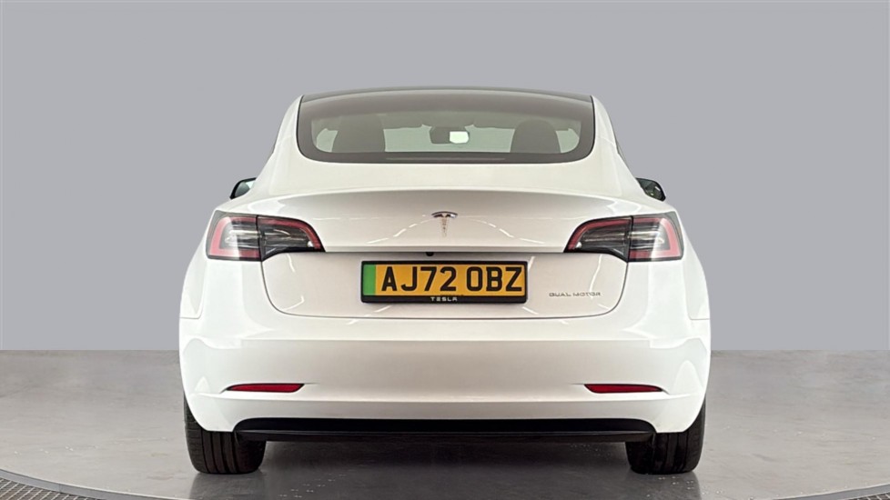TESLA MODEL 3 Image 4