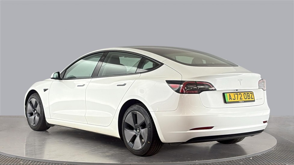 TESLA MODEL 3 Image 3
