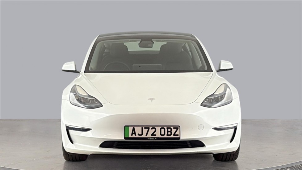 TESLA MODEL 3 Image 8