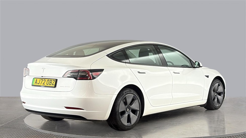 TESLA MODEL 3 Image 5