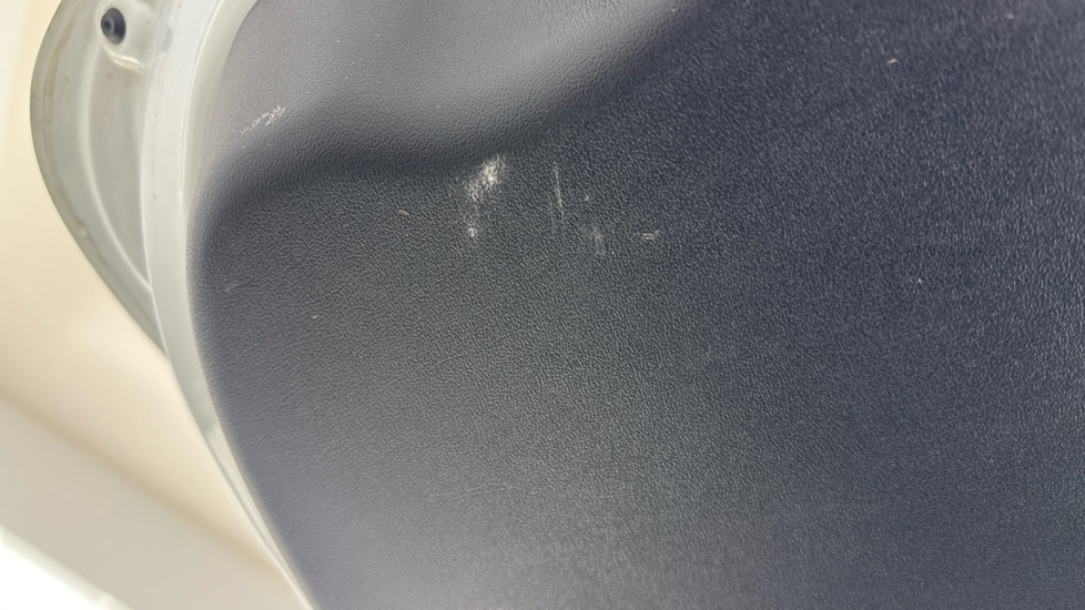 TESLA MODEL 3 scuff