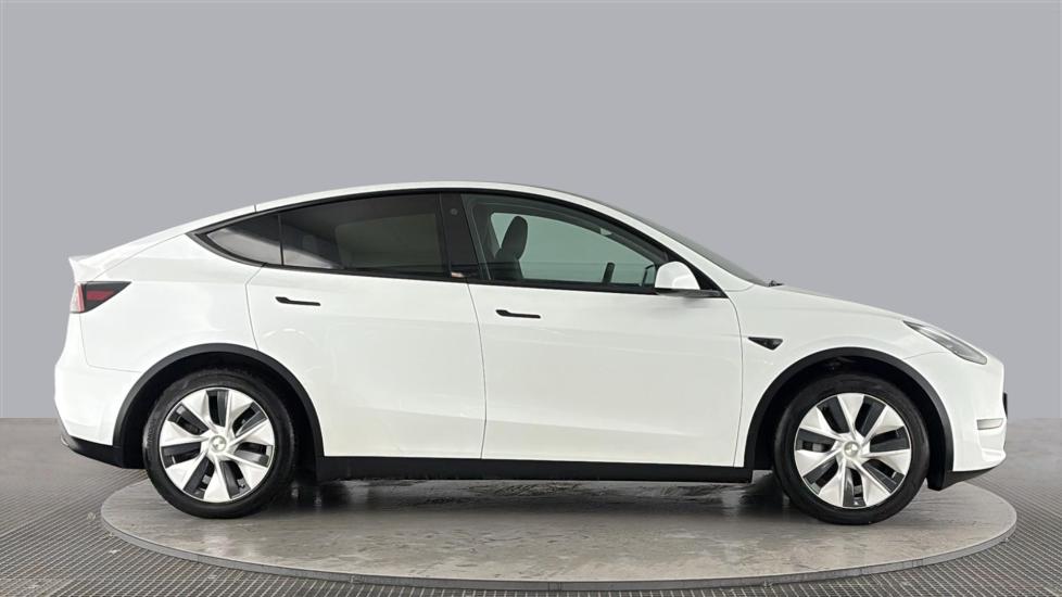 TESLA MODEL Y HATCHBACK RWD 5dr Auto