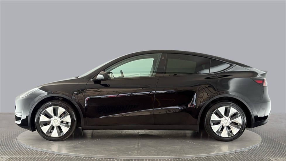 TESLA MODEL Y Image 2