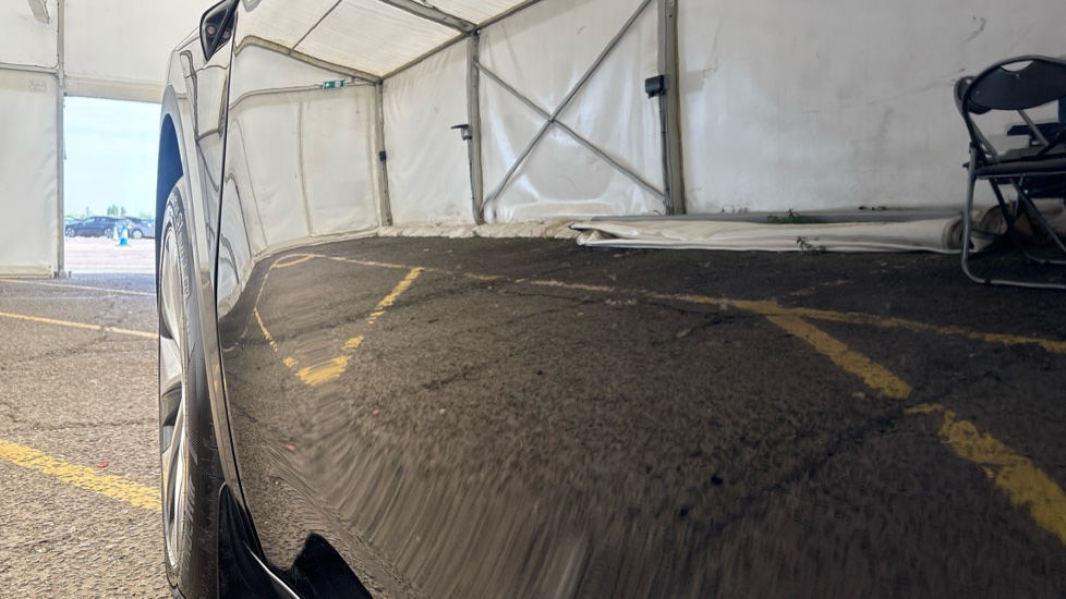 TESLA MODEL Y dent