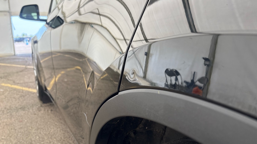 TESLA MODEL Y dent and chips
