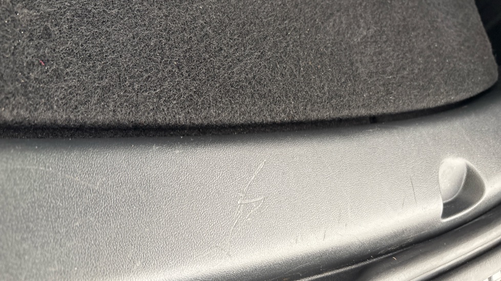 TESLA MODEL Y scratches