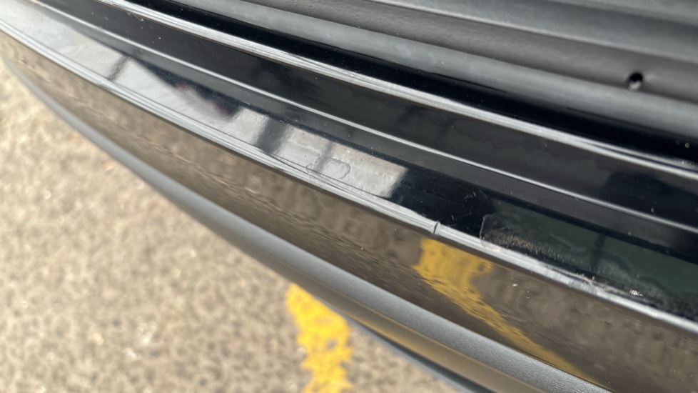 TESLA MODEL Y multiple chips