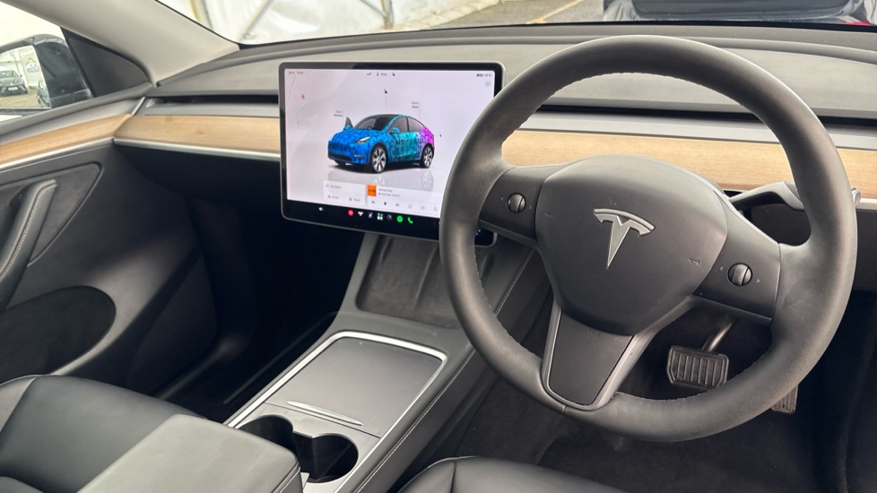 TESLA MODEL Y Image 9
