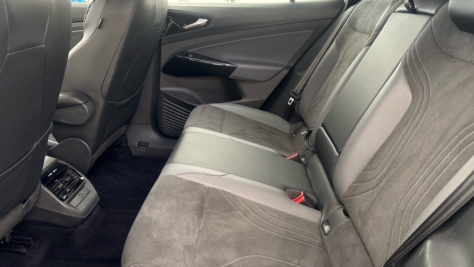 Volkswagen ID.4 ESTATE 109kW Life Pure 52kWh 5dr Auto