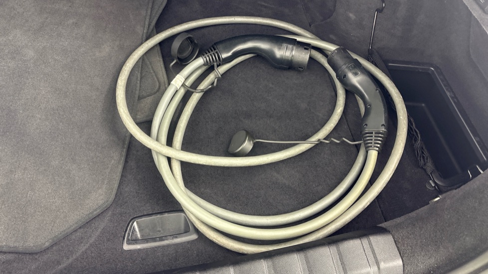 BMW I4 Image 22