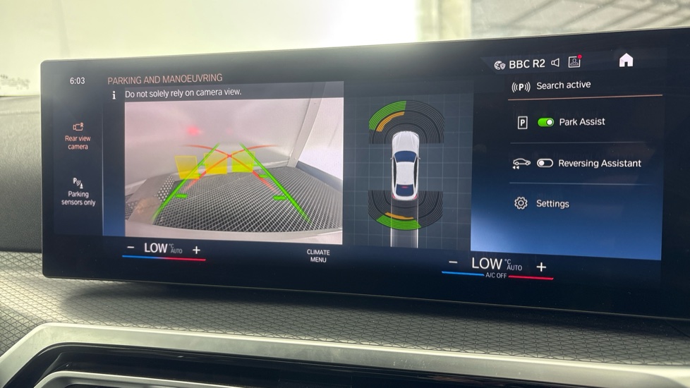 BMW I4 reverse camera