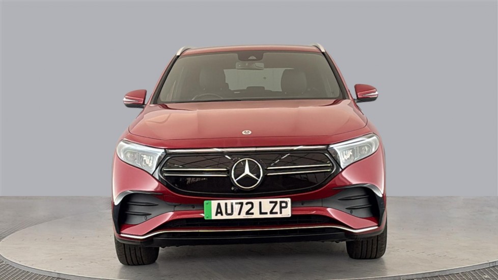 MERCEDES EQA Image 8