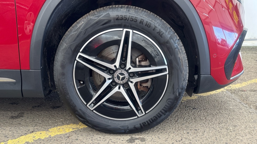 MERCEDES EQA Image 20