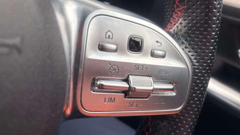 MERCEDES EQA cruise control