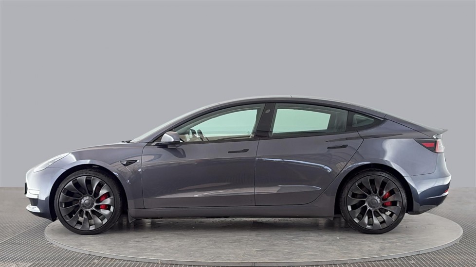 TESLA MODEL 3 Image 2