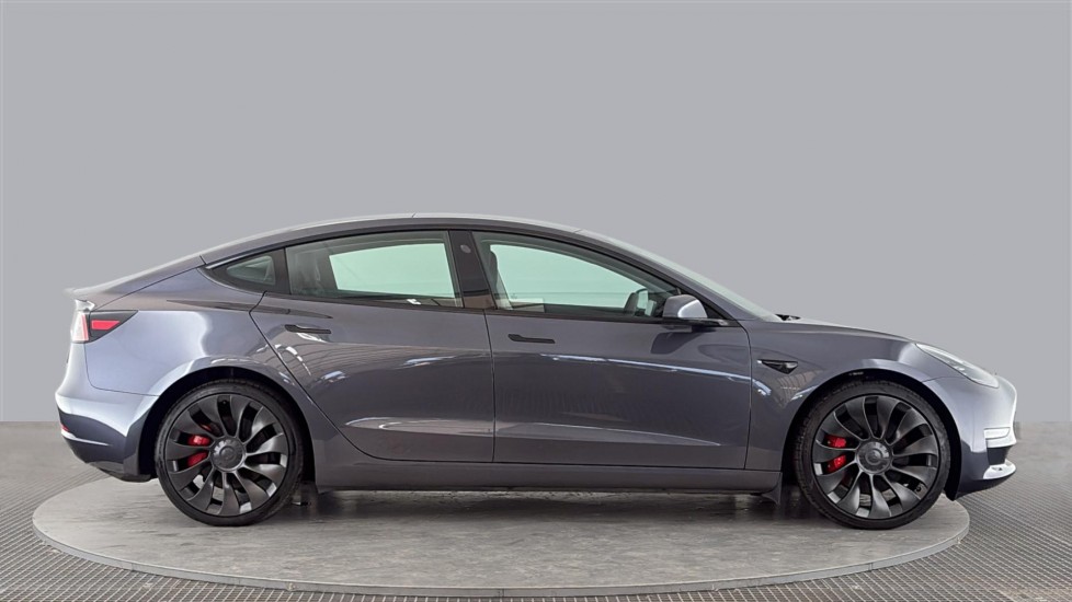 TESLA MODEL 3 Image 6