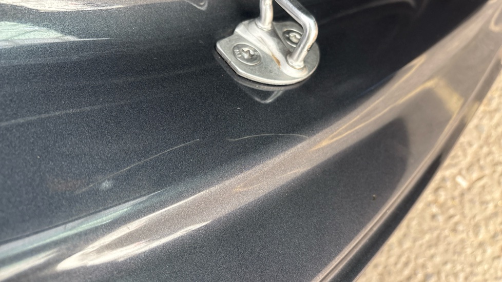 TESLA MODEL 3 Scratches