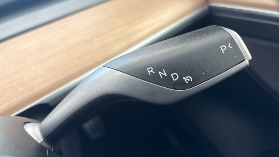 TESLA MODEL 3 cruise control