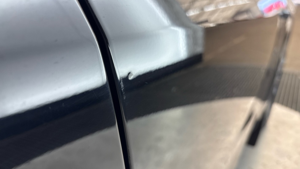 TESLA MODEL Y Dent and chips