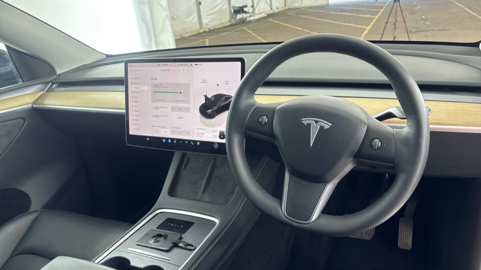 TESLA MODEL Y Image 9