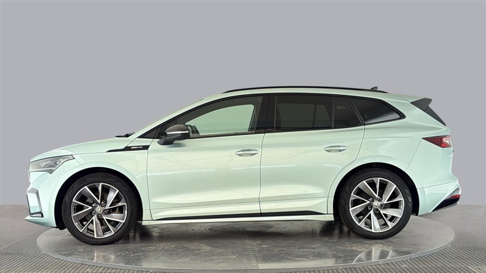 SKODA ENYAQ Image 2
