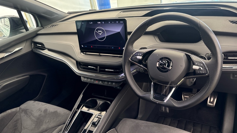 SKODA ENYAQ Image 9