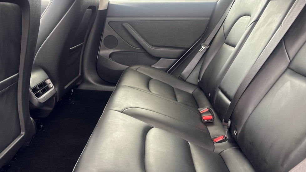 TESLA MODEL 3 SALOON Long Range RWD 4dr Auto