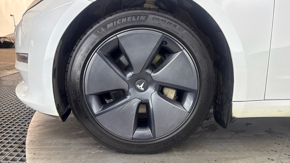 TESLA MODEL 3 SALOON Long Range RWD 4dr Auto