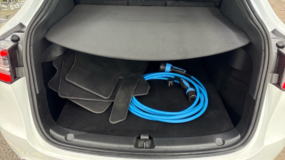 TESLA MODEL Y HATCHBACK RWD 5dr Auto
