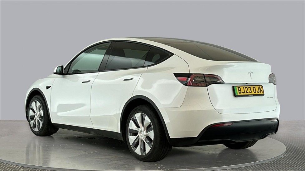 TESLA MODEL Y Image 5