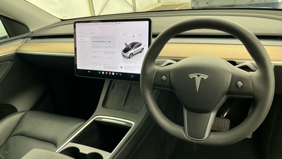 TESLA MODEL Y Image 9