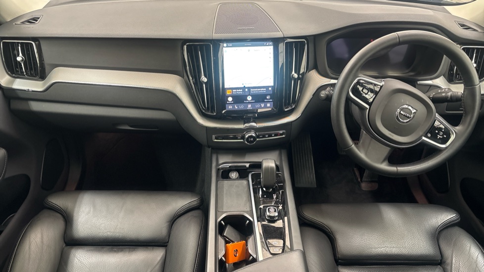VOLVO XC60 Image 11