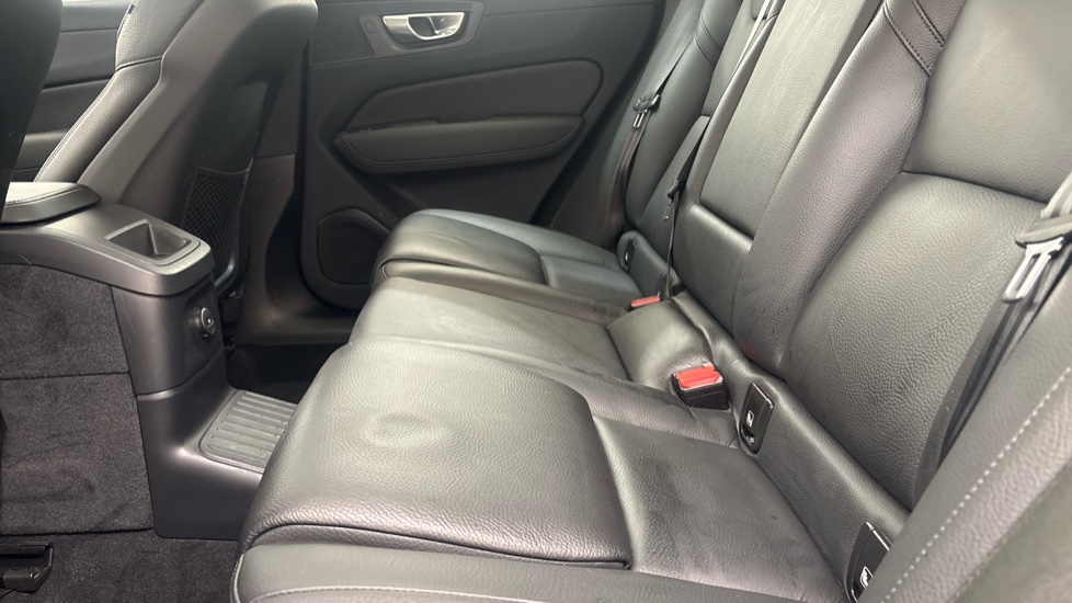 VOLVO XC60 Image 14