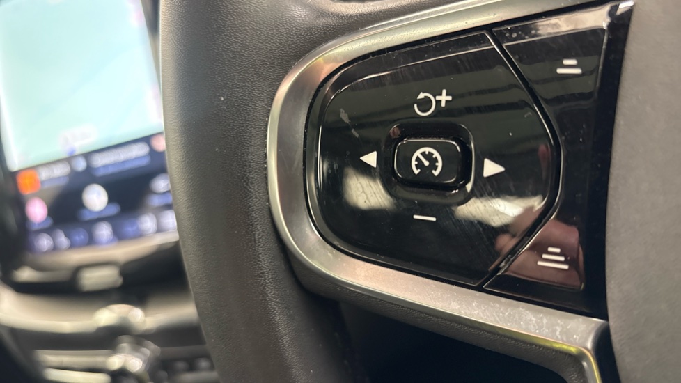 VOLVO XC60 cruise control