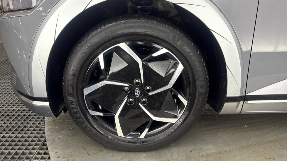 HYUNDAI IONIQ 5 ELECTRIC HATCHBACK 125kW Premium 58 kWh 5dr Auto [Part Leather]