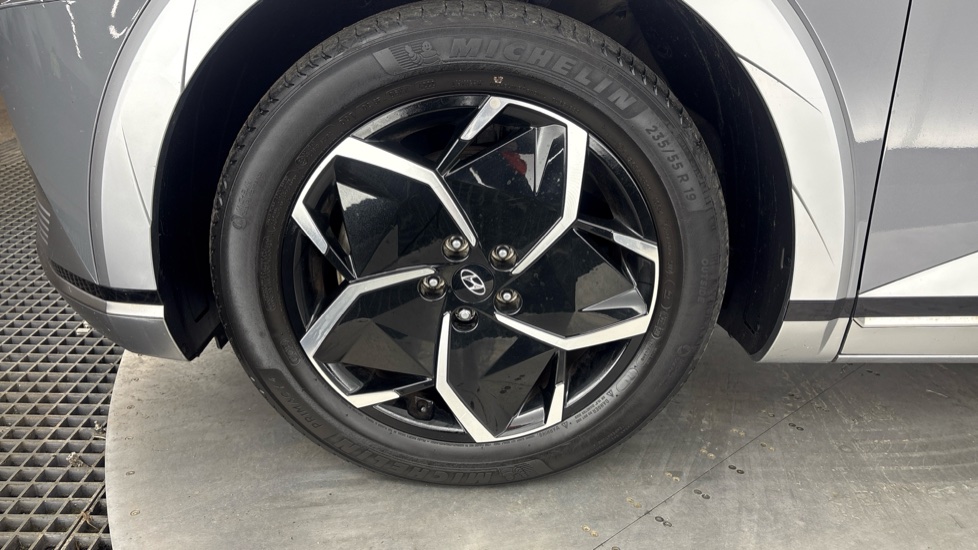 HYUNDAI IONIQ 5 ELECTRIC HATCHBACK 125kW Premium 58 kWh 5dr Auto [Part Leather]