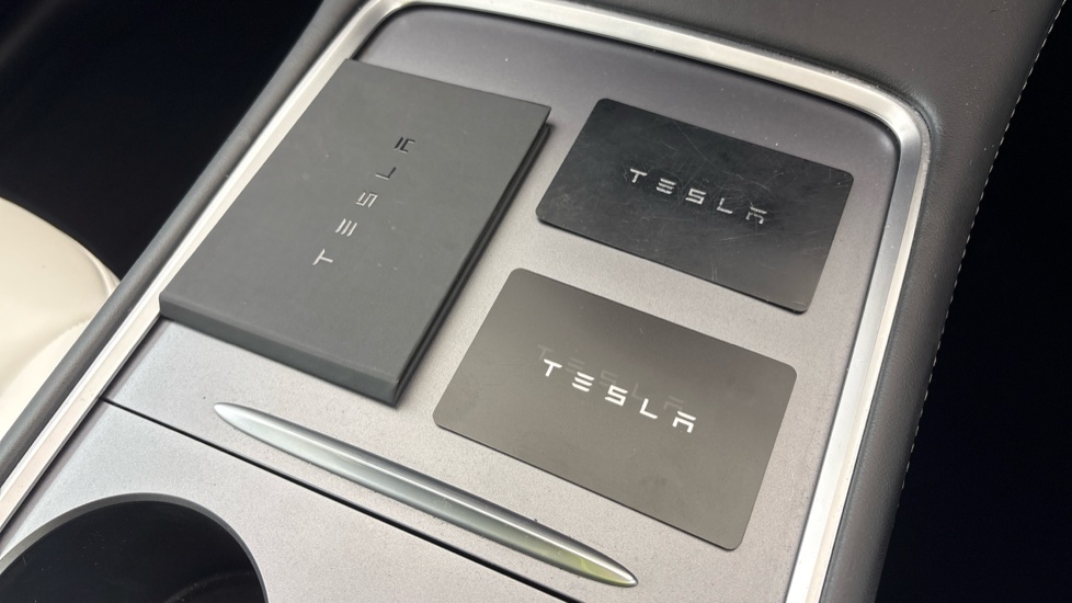 TESLA MODEL Y HATCHBACK Long Range AWD 5dr Auto