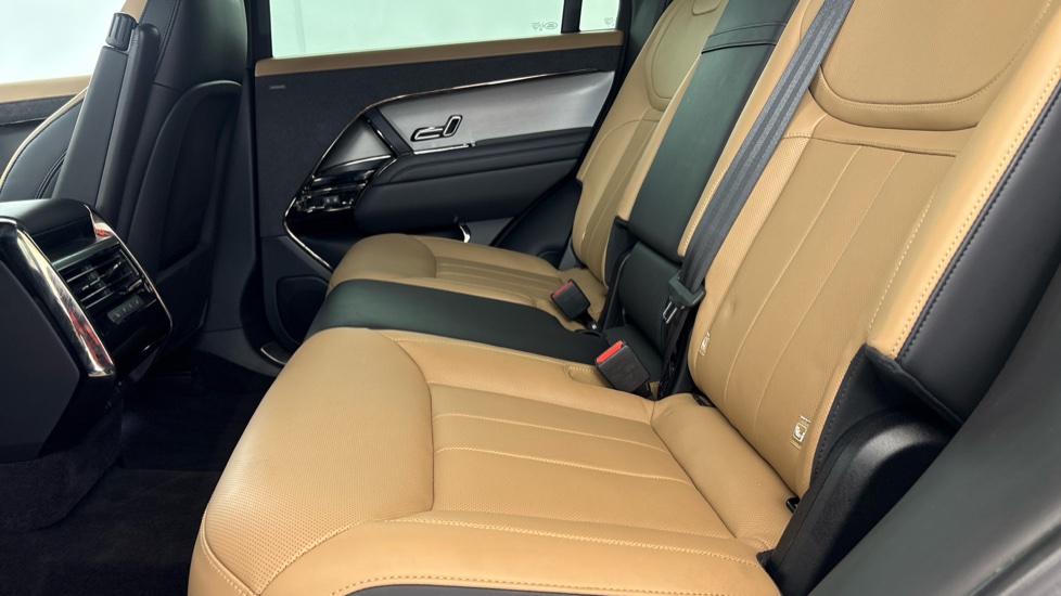 LAND ROVER RANGE ROVER SPORT Image 14