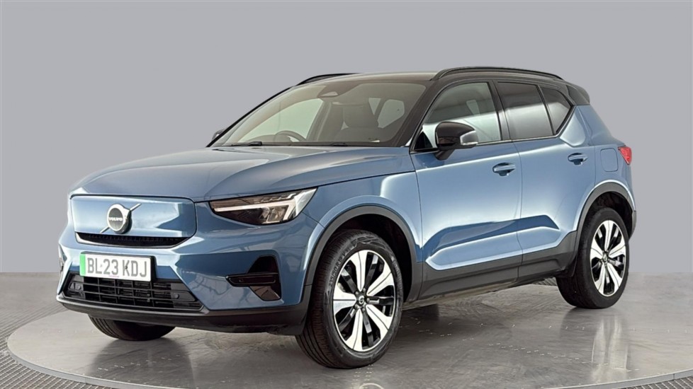 Used VOLVO XC40