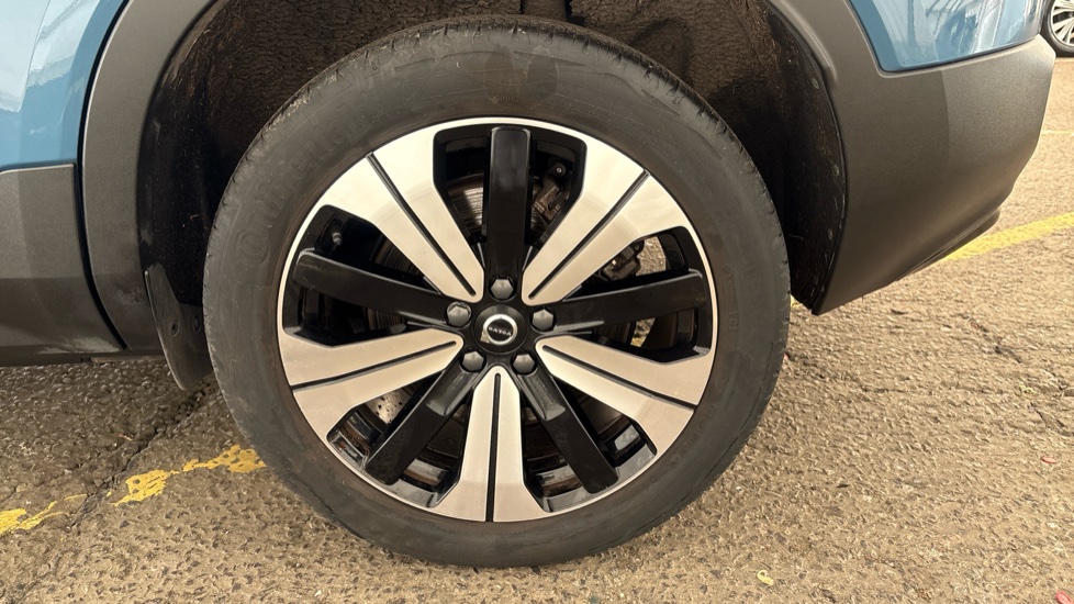 VOLVO XC40 Image 18
