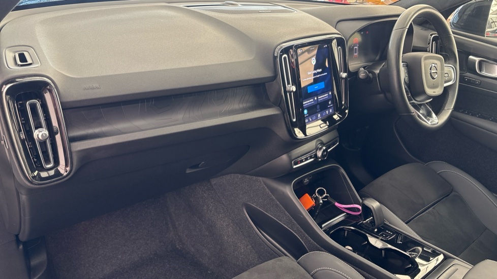 VOLVO XC40 ELECTRIC ESTATE 300kW Recharge Twin Ultimate 78kWh 5dr AWD Auto