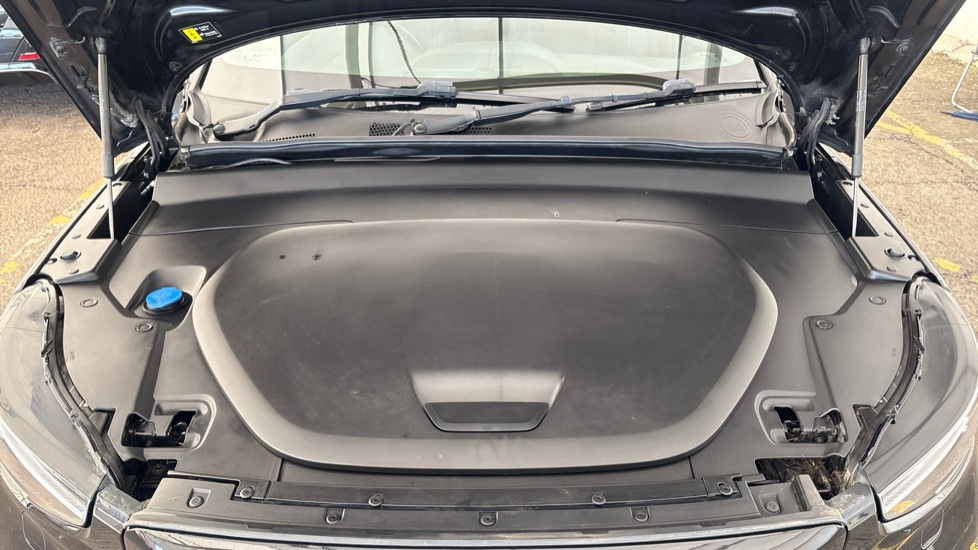 VOLVO XC40 ELECTRIC ESTATE 300kW Recharge Twin Ultimate 78kWh 5dr AWD Auto