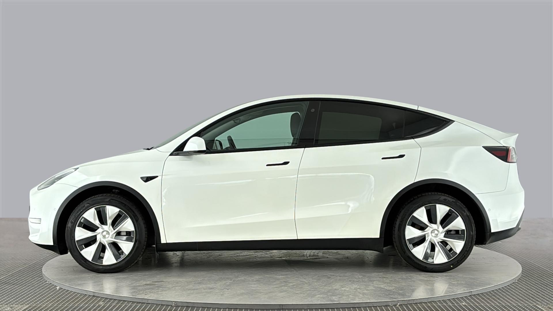 TESLA MODEL Y MODEL Y HATCHBACK Long Range AWD 5dr Auto
