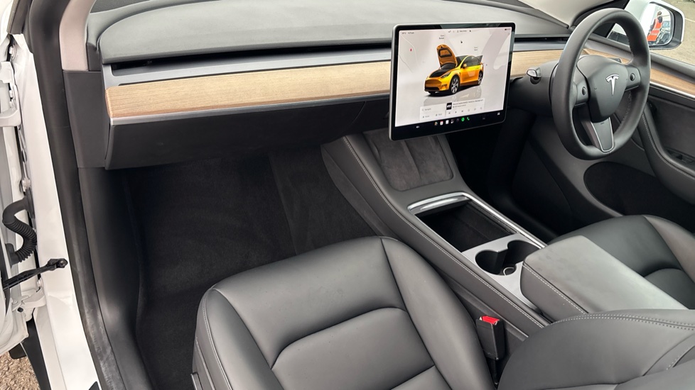 TESLA MODEL Y HATCHBACK Long Range AWD 5dr Auto