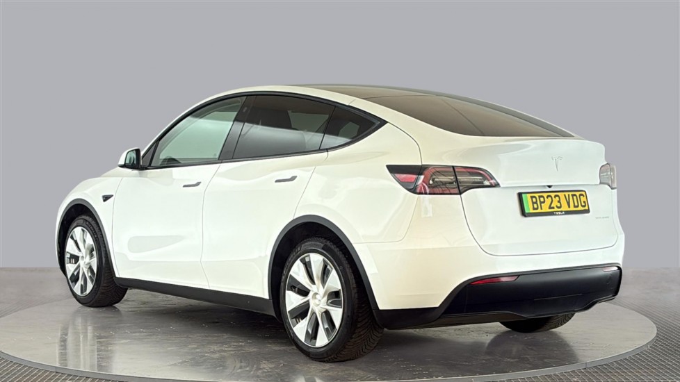 Tesla Model Y Image 3