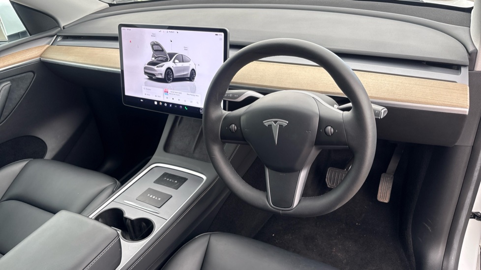 Tesla Model Y Image 9