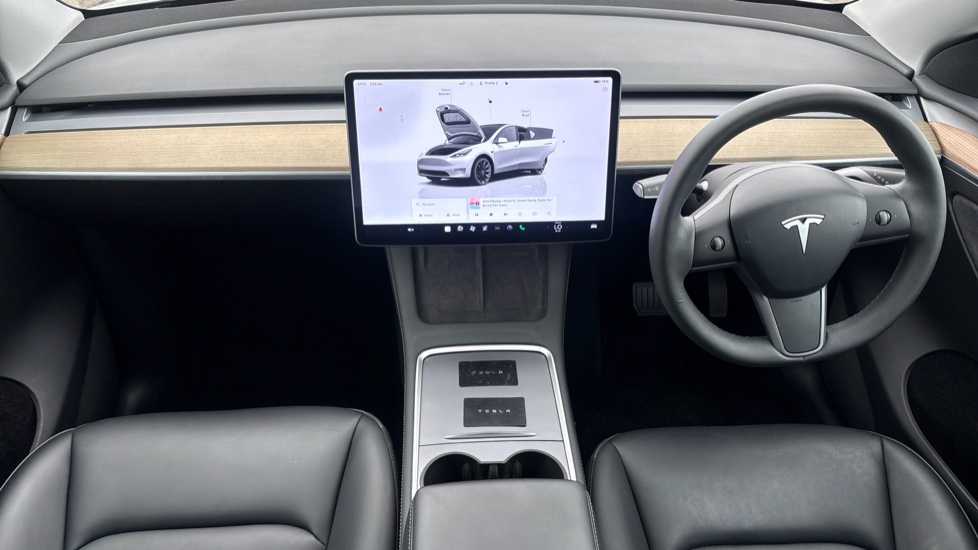 Tesla Model Y Image 11