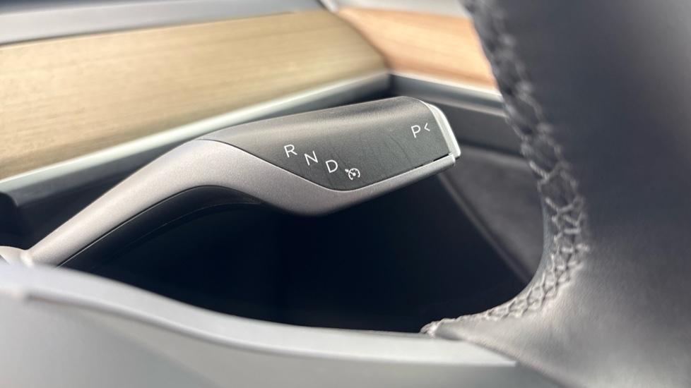 Tesla Model Y Cruise control